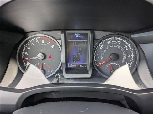 Used 2023 Toyota Tacoma SR w/ SR Convenience Package image 11