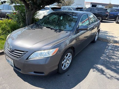 Used 2008 Toyota Camry FWD image 2