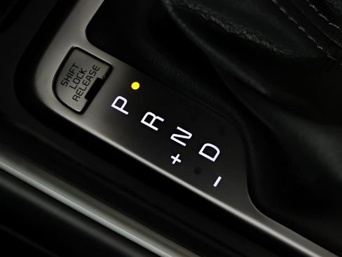 New 2025 Kia Sorento S w/ Panoramic Sunroof Package image 42