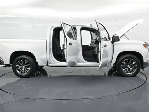 Used 2024 Chevrolet Silverado 1500 LT RWD image 19