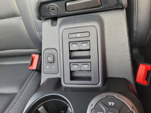Used 2025 Ford Bronco Badlands AWD/4WD image 31