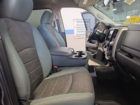 Used 2017 RAM 1500 Big Horn AWD/4WD image 24