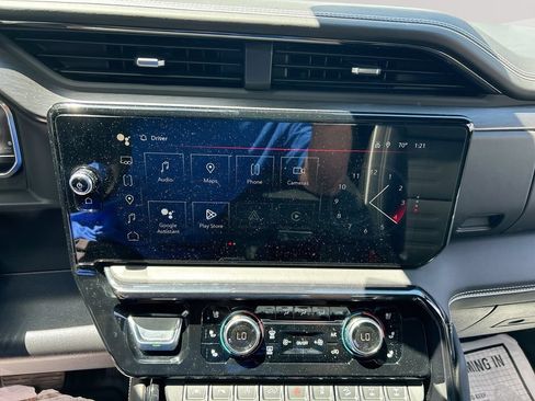 Used 2024 GMC Sierra 1500 AT4X AWD/4WD image 17