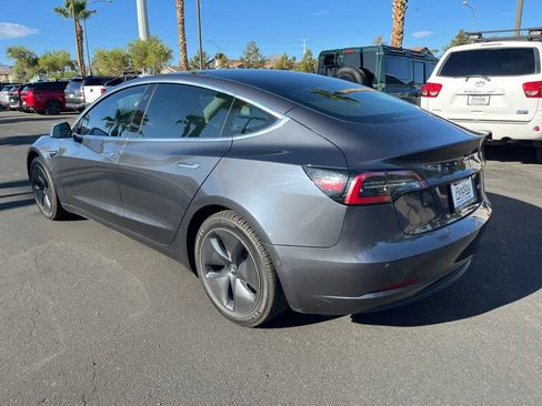 Used 2020 Tesla Model 3 Standard Range RWD image 5