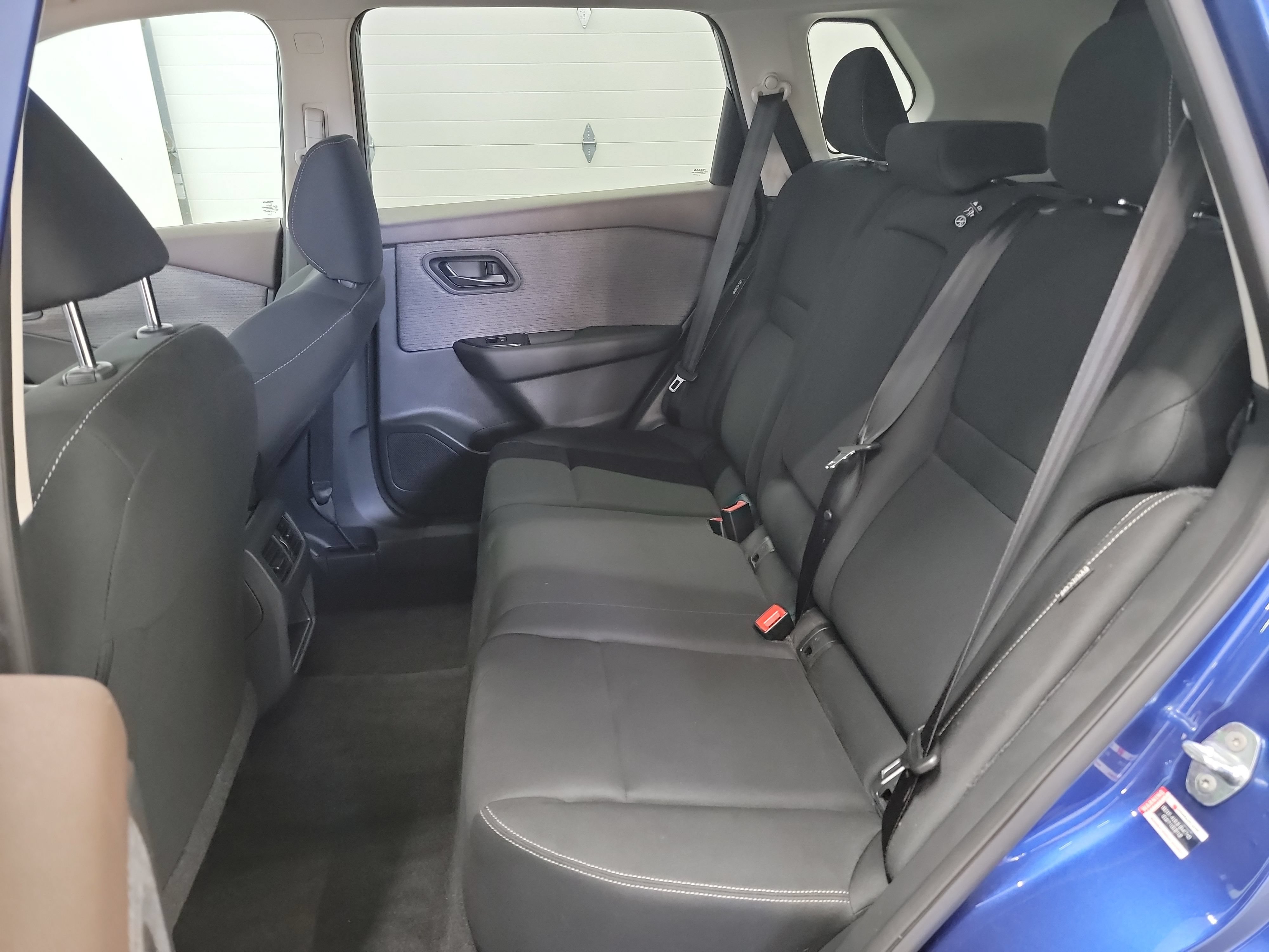Used 2023 Nissan Rogue S FWD image 27