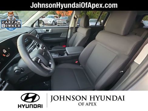 Used 2025 Hyundai Santa Fe SE image 27