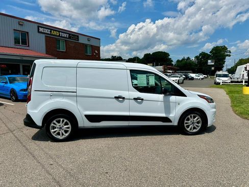 Used 2022 Ford Transit Connect XLT FWD image 5