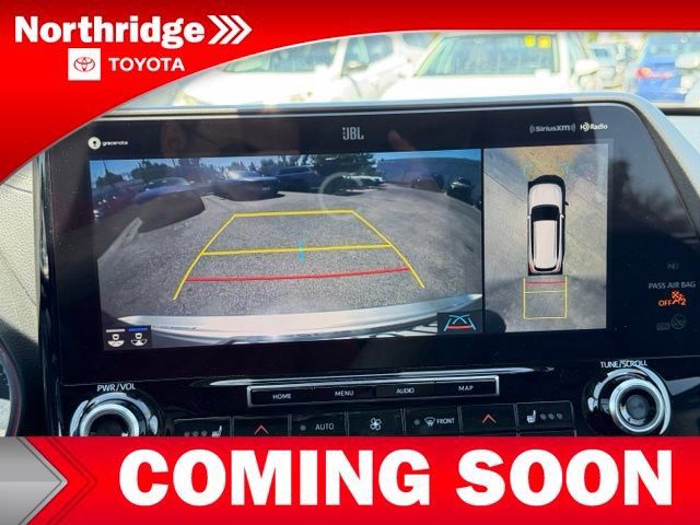 Certified 2021 Toyota Highlander Limited AWD/4WD image 9