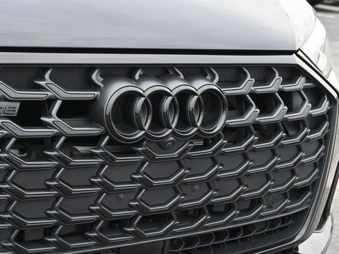 Used 2024 Audi S8 image 26