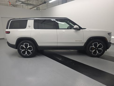 Used 2024 Rivian R1S Adventure Quad AWD/4WD image 6