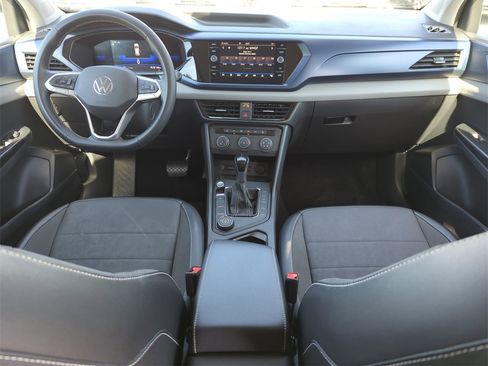 Used 2022 Volkswagen Taos SE image 19