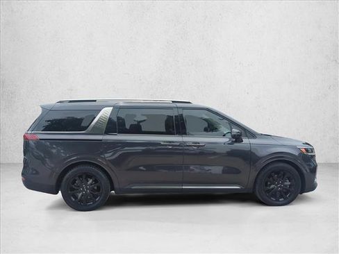 Used 2024 Kia Carnival SX Prestige FWD image 4