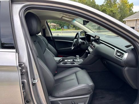 Used 2026 Genesis G70 2.5T RWD image 24