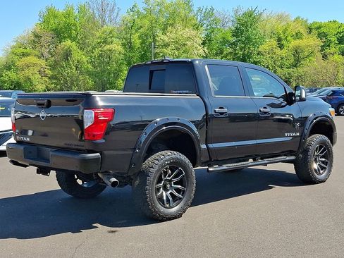 Used 2023 Nissan Titan SV w/ SV Convenience Package AWD/4WD image 6