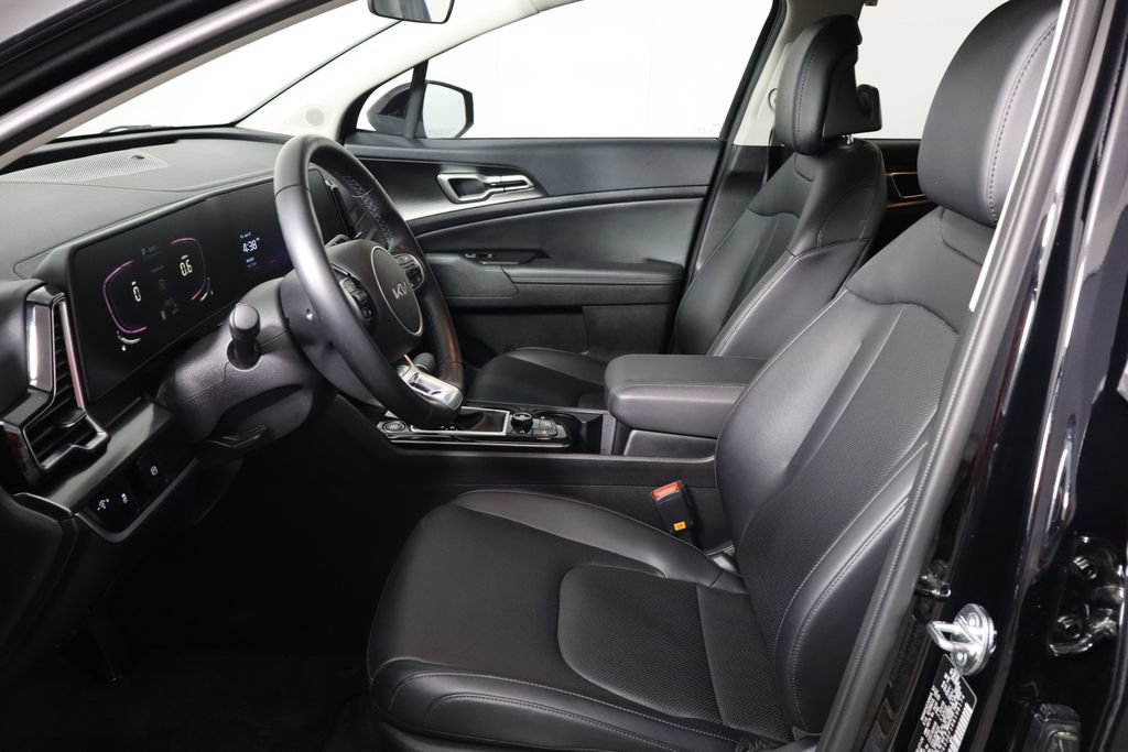 Used 2024 Kia Sportage EX FWD image 13