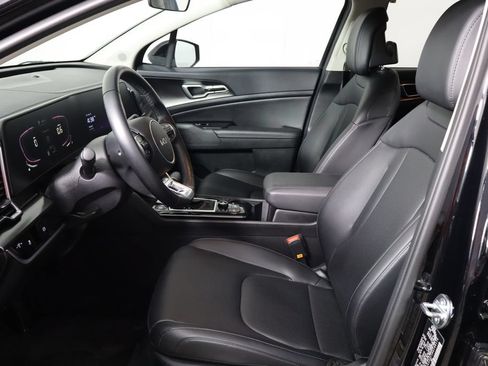 Used 2024 Kia Sportage EX FWD image 13