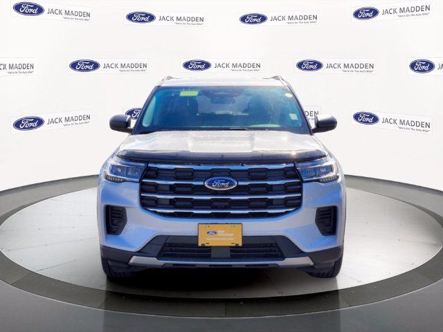 Certified 2025 Ford Explorer Active AWD/4WD image 8