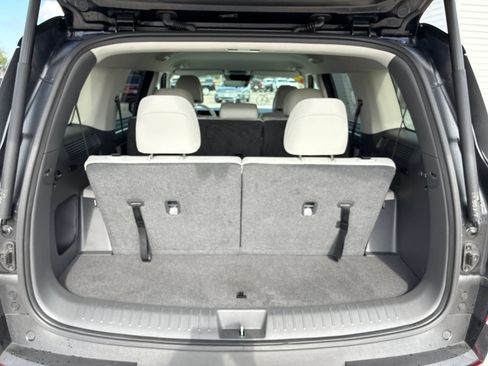 Used 2026 Hyundai Santa Fe SEL FWD image 15