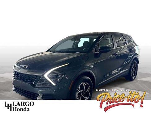 Used 2025 Kia Sportage LX AWD/4WD image 1