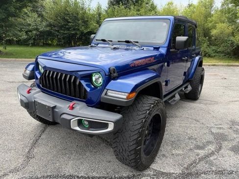 Used 2020 Jeep Wrangler Unlimited Sahara w/ Uconnect 4C Nav & Sound Group AWD/4WD image 7