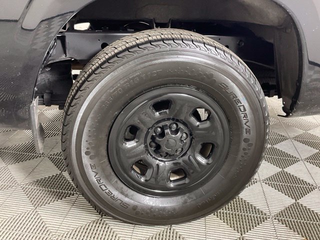 Used 2022 Nissan Frontier S RWD image 9