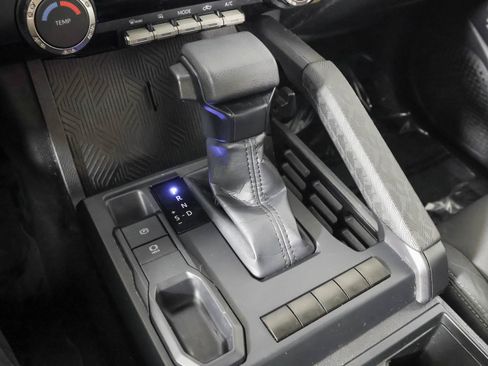 Used 2024 Toyota Tacoma SR RWD image 31