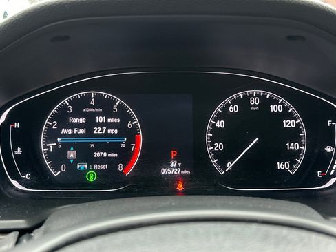 Used 2018 Honda Accord Touring image 40