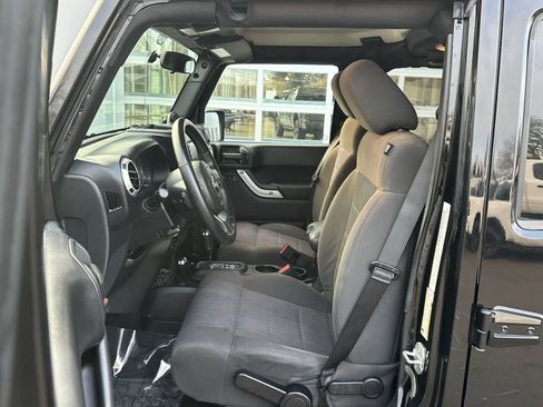 Used 2012 Jeep Wrangler Unlimited Sahara w/ Dual Top Group image 12