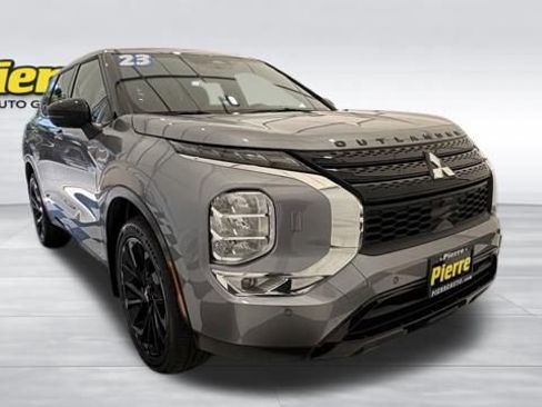 Used 2023 Mitsubishi Outlander SE AWD/4WD image 10