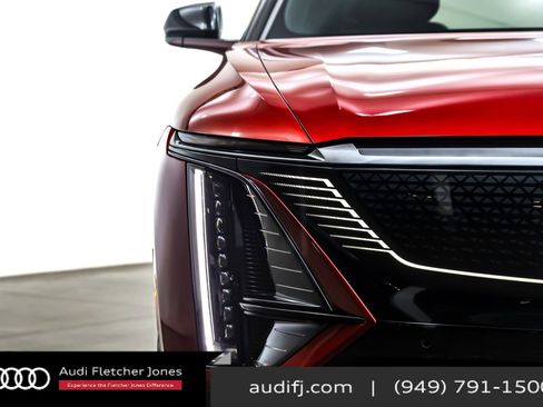 Used 2025 Cadillac Lyriq Sport image 14