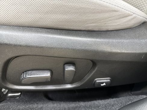 Used 2017 Subaru Forester 2.5i Premium image 27