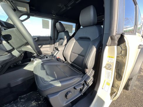 New 2026 Ford Bronco Big Bend image 13