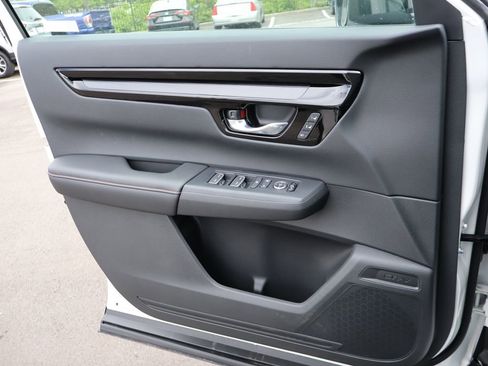 Certified 2026 Honda CR-V Sport Touring image 32