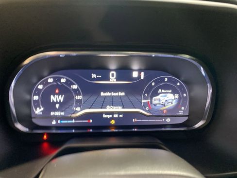 Used 2023 GMC Yukon XL SLT image 23