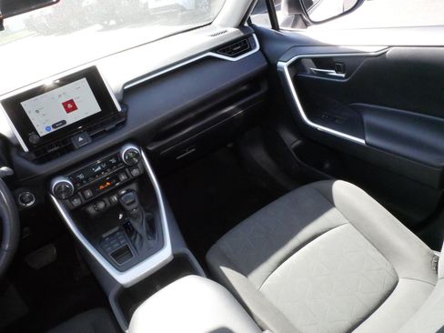 Certified 2023 Toyota RAV4 XLE w/ Convenience Package AWD/4WD image 11