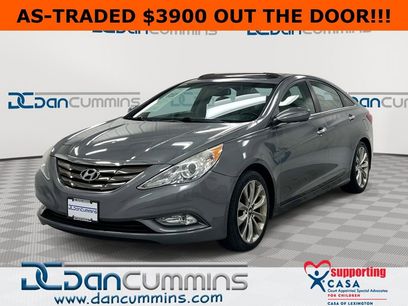 Used 2013 Hyundai Sonata SE w/ Navigation & Sunroof Pkg