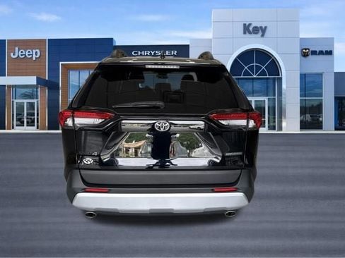Used 2024 Toyota RAV4 Adventure AWD/4WD image 5