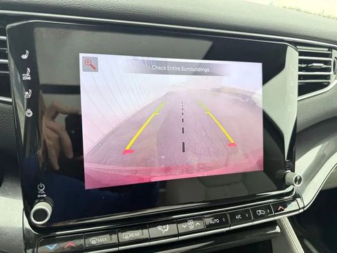 Used 2024 Jeep Wagoneer 2WD w/ Premium Group I image 21