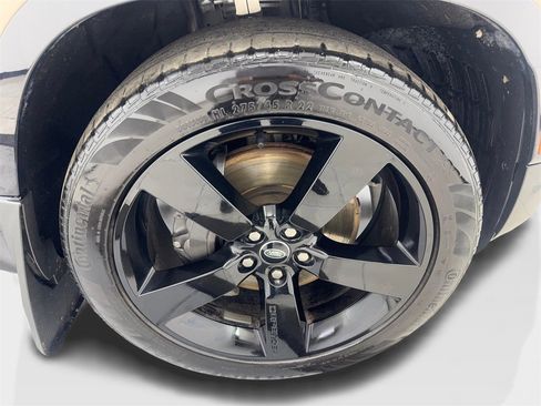 Used 2023 Land Rover Defender 130 X-Dynamic SE image 85