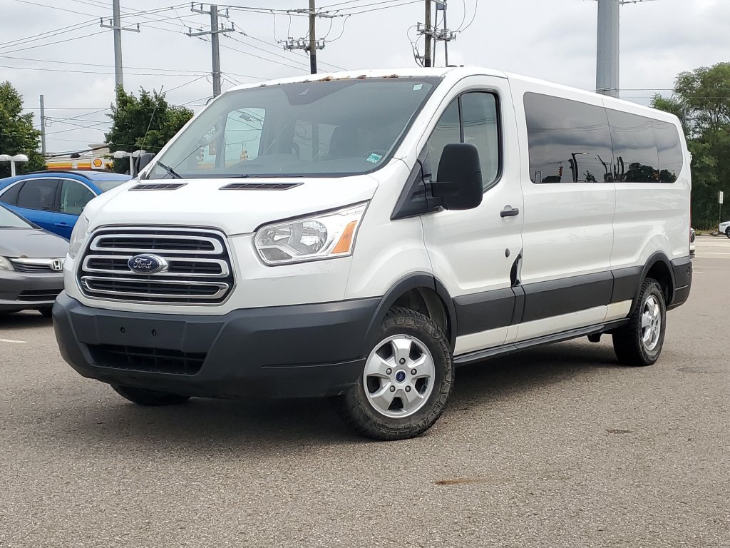 Used 2017 Ford Transit 350 XLT RWD image 30
