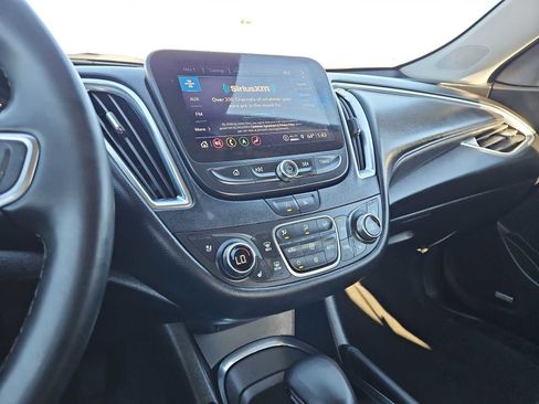 Certified 2024 Chevrolet Malibu LT image 28