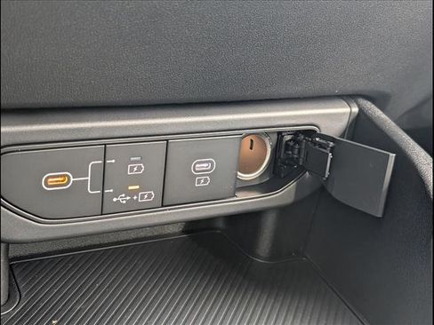 New 2025 Kia K4 LXS image 12