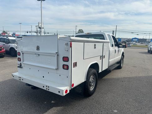 Used 2015 Ford F250 XL w/ Power Equipment Group AWD/4WD image 8