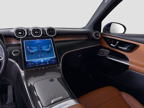 Used 2023 Mercedes-Benz GLC 300 image 28