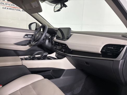 Used 2023 Nissan Rogue SL w/ SL Premium Package AWD/4WD image 35