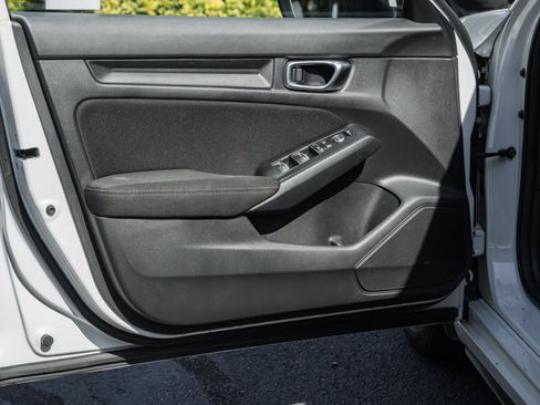 Used 2024 Honda Civic LX image 32