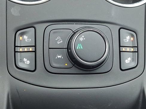 Used 2023 GMC Terrain SLT FWD image 27