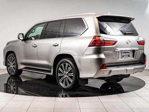 Certified 2021 Lexus LX 570 4WD w/ Luxury Package image 6
