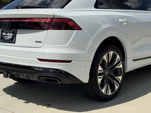 Used 2025 Audi Q8 Premium Plus image 20
