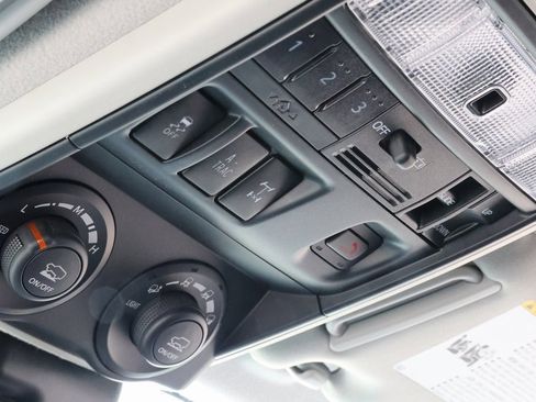 Used 2023 Toyota 4Runner TRD Off-Road Premium image 18